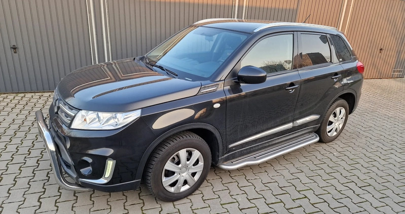 Suzuki Vitara cena 58900 przebieg: 83500, rok produkcji 2016 z Wejherowo małe 407